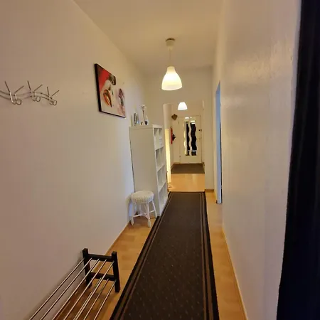 شقة Schoene 3 Schlafzimmer Mit 4 Dopplbetten برلين