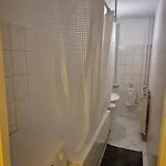 Schoene 3 Schlafzimmer Mit 4 Dopplbetten Apartmán Berlín