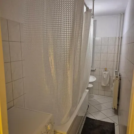 Schoene 3 Schlafzimmer Mit 4 Dopplbetten Apartment Berlin