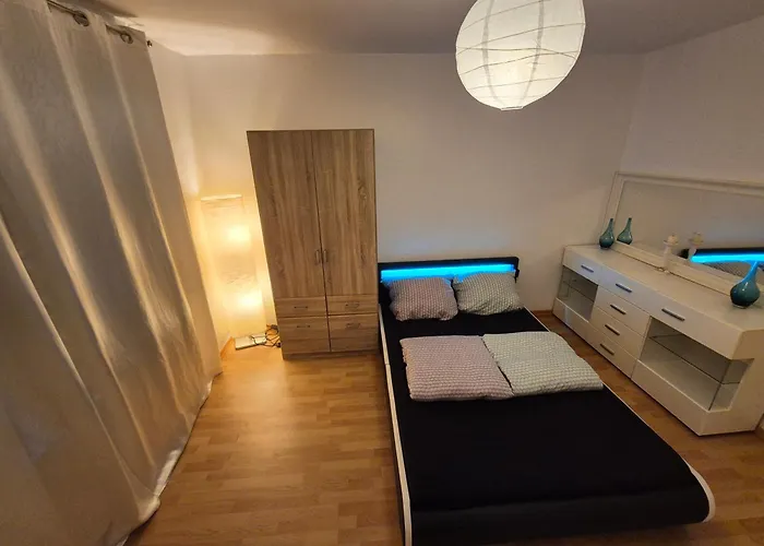Schoene 3 Schlafzimmer Mit 4 Dopplbetten Berlin