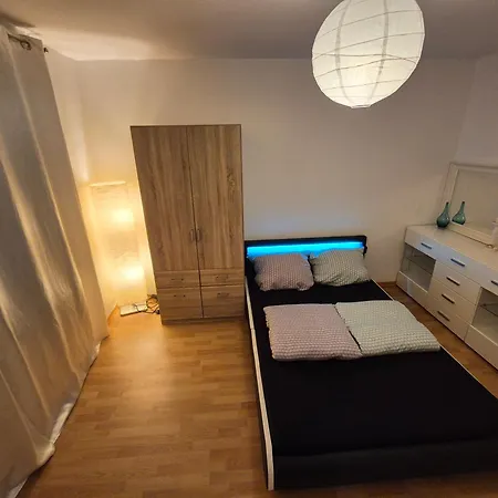 Schoene 3 Schlafzimmer Mit 4 Dopplbetten Berlin